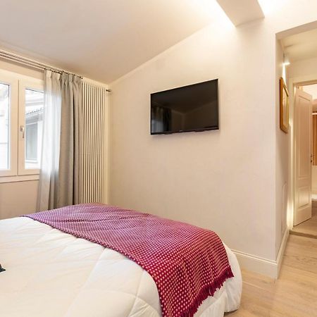 Art Apartment Luxury Sofia Suite Firenze Bagian luar foto