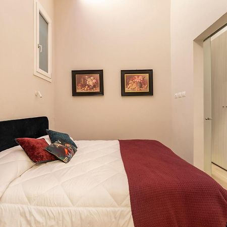 Art Apartment Luxury Sofia Suite Firenze Bagian luar foto