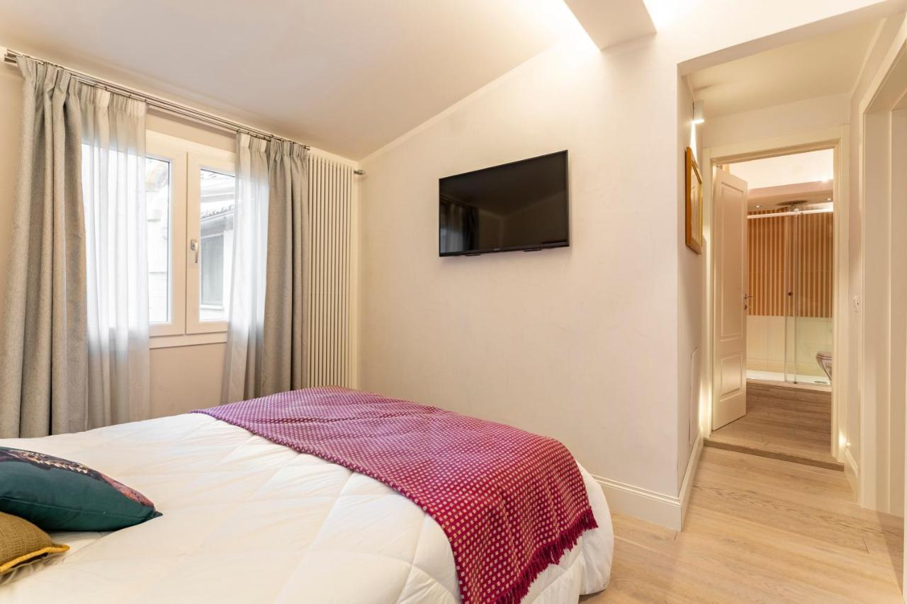 Art Apartment Luxury Sofia Suite Firenze Bagian luar foto