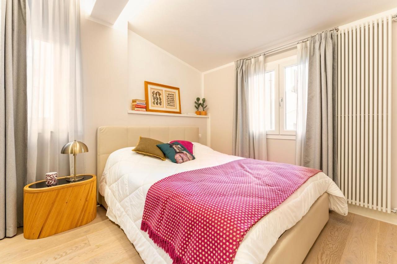 Art Apartment Luxury Sofia Suite Firenze Bagian luar foto